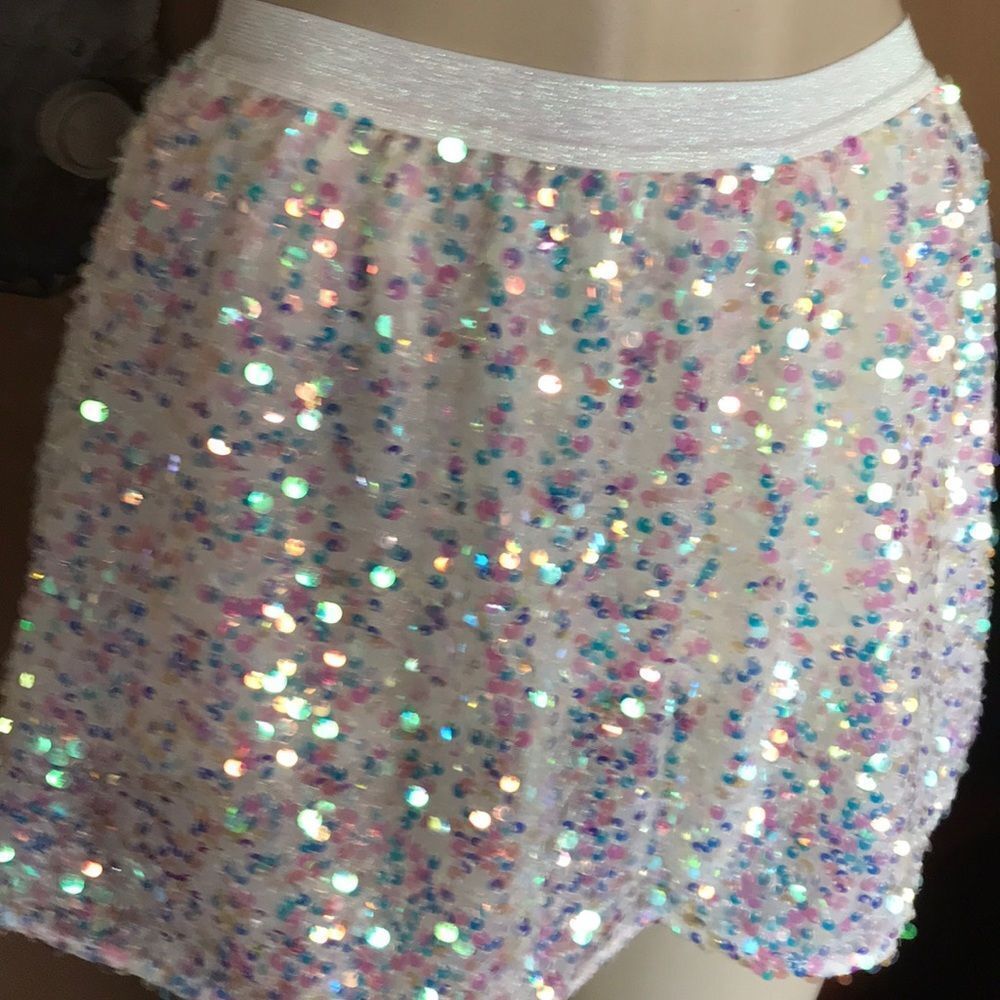 Fancy Sequined Mini Skirt - Picture 2 of 3